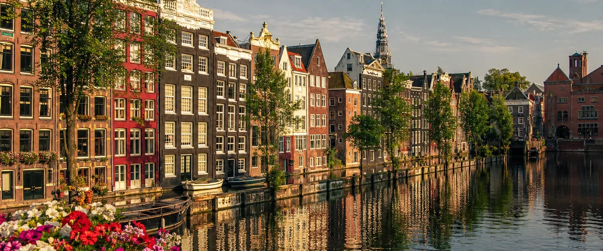 Blick auf Amsterdam — CK Internationale Zollagentur, Experte für Schiphol und Hafen Amsterdam